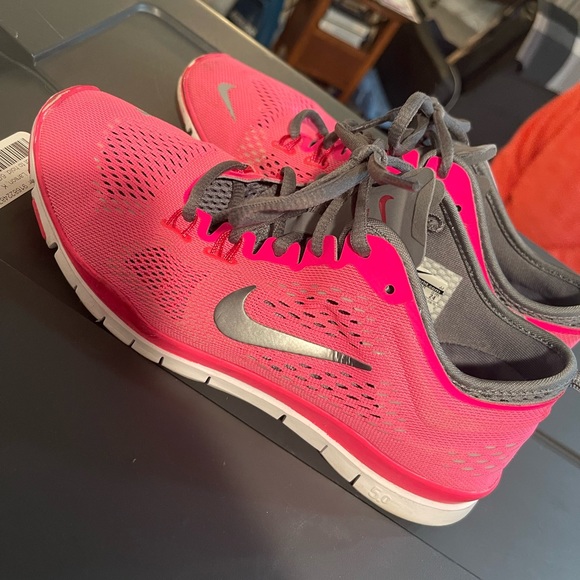 NIKE FREE 5.0 TR FIT 4 - Picture 2 of 6